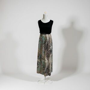 AUW Black and Multicolor Maxi Skirt
